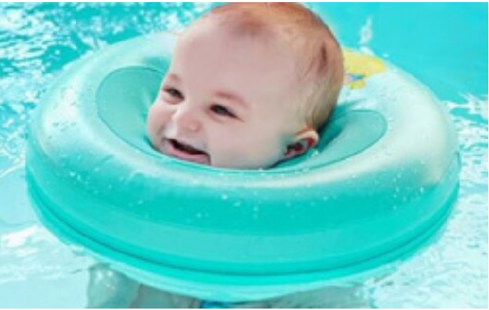 Bơi thủy liệu cho bé sau sinh tại Hà Nội