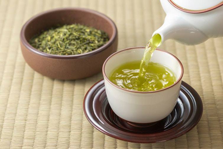 Trà xanh chứa nhiều chất làm giảm vòng 1