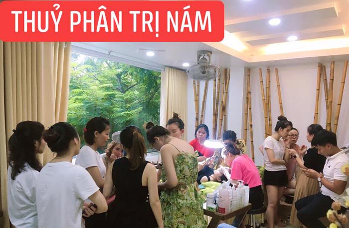 Điều trị tàn nhang bằng công nghệ thủy phân